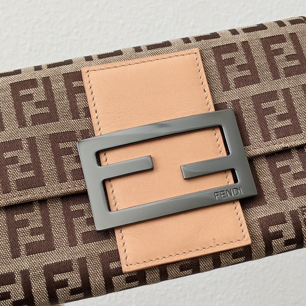 Fendi Brown Monogram Canvas Wallet with Peach Leather Accent - Picture 2 of 14